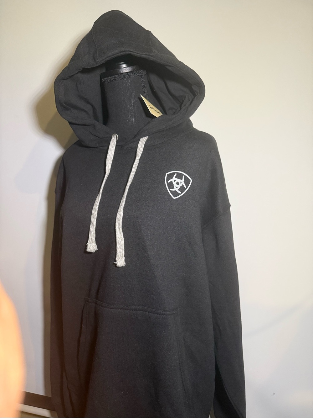 Ariat Black Men's Medium Logo Pullover Hoodie Sweatshirt - NWT